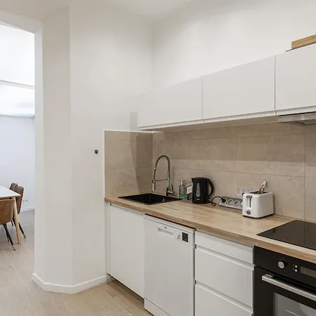 Apartment Le Windsor Avec Exterieur, Spacieux Et Chaleureux Pour Un Plaisir Partage Cannes